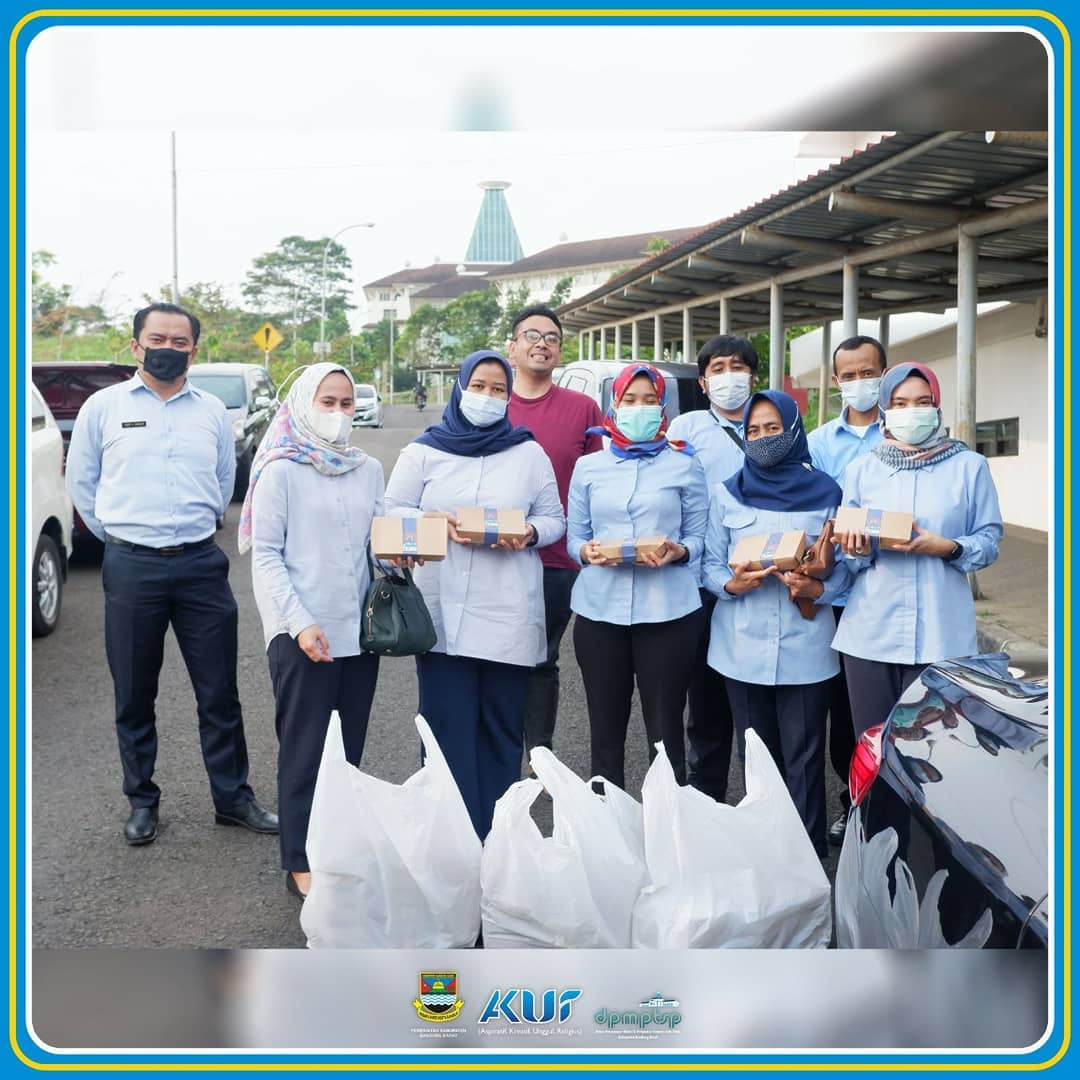 >Alhamdulillah, di bulan suci ramadhan kali ini Dinas Penanaman Modal dan Pelayanan Terpadu Satu Pintu telah ikut berpartisipasi dalam melaksanakan kegiatan #BUBOS5 ( Buka Bersama On The Screen ke 5 )